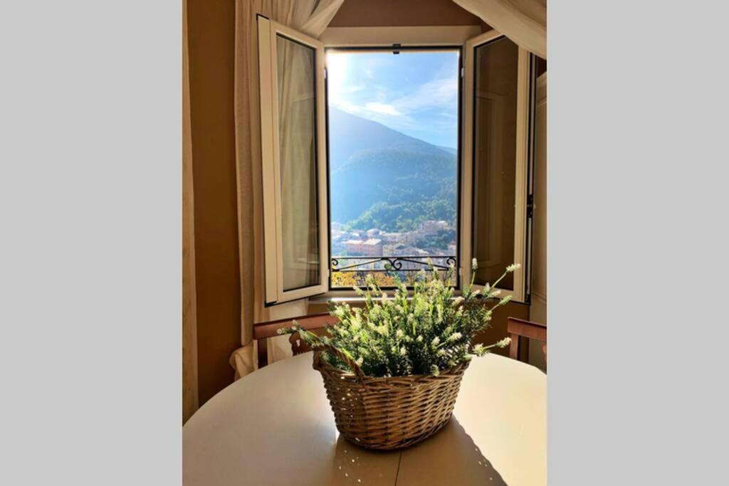 Casa Flea - Holiday Apartment With 2 Bedrooms Gualdo Tadino Exterior photo